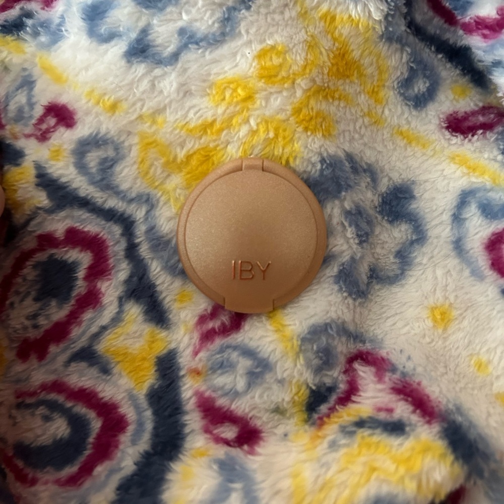 IBY Lush Eyeshadow